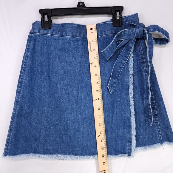 Madewell Raw-Hem Mini Wrap Jean Skirt in Cardiff Wash Size 6 Blue Denim - Picture 6 of 10